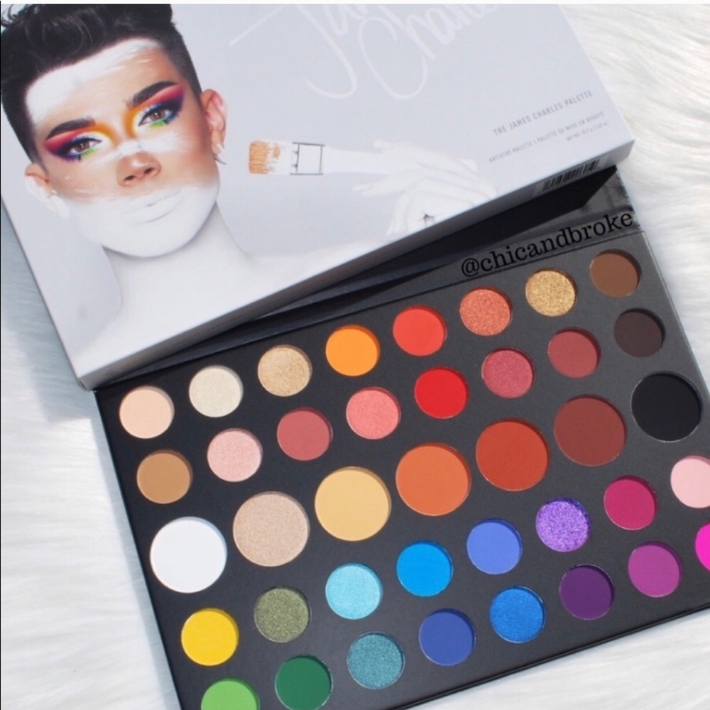 James Charles Morphe Eyeshadow pallet!!